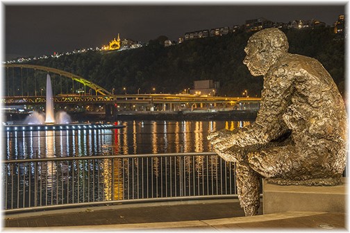 Pittsburgh statue (photo by Howard Blichfeldt)