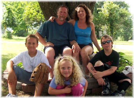 Dean & Gretta with family 8/17/09
