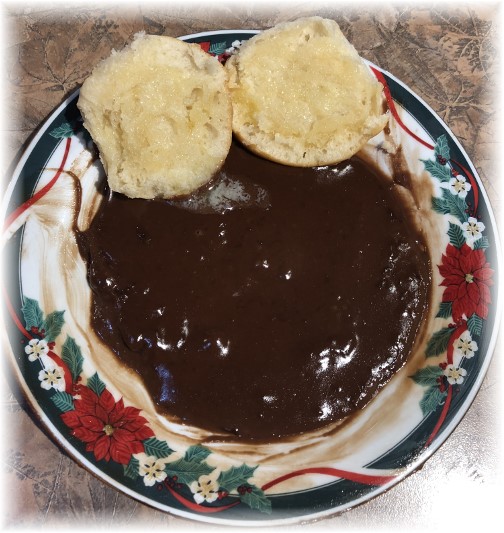Chocolate gravy and biscuits