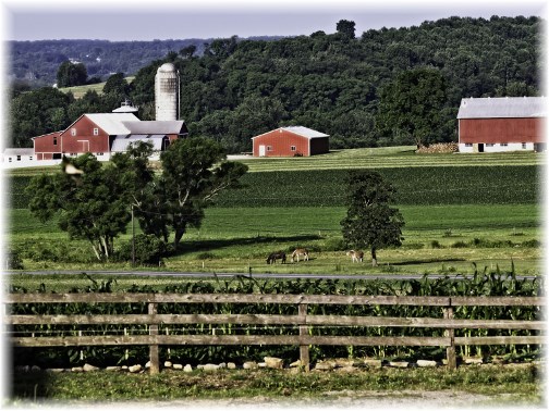 Lancaster County farm scene (Photo by Frank G. Heron)