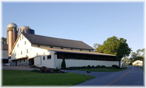 Mount Joy, PA barn 6/1/17 (Click to enlarge)