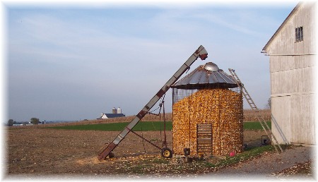 Lapp farm corn crib