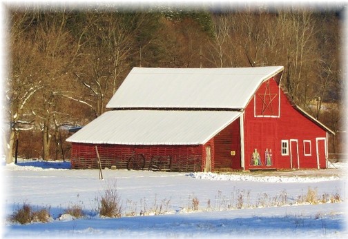 Wisconsin red barn in snow (Photo by Georgia)