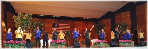 Brooklyn Tabernacle Singers, Lebanon, PA 7/9/17 (Click to enlarge)