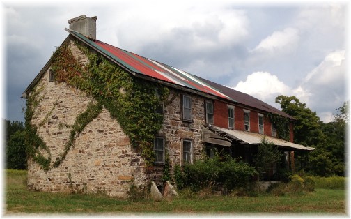 Pennsylvania mountain stone house 9/6/14