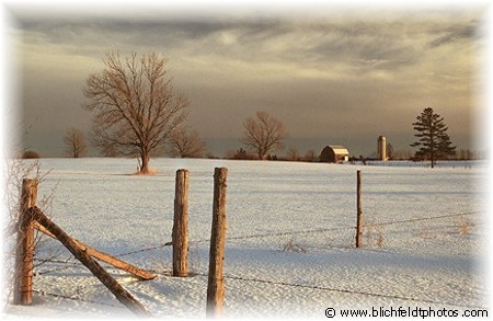 Rural Michigan winter scene (photo by Howard Blichfeldt)