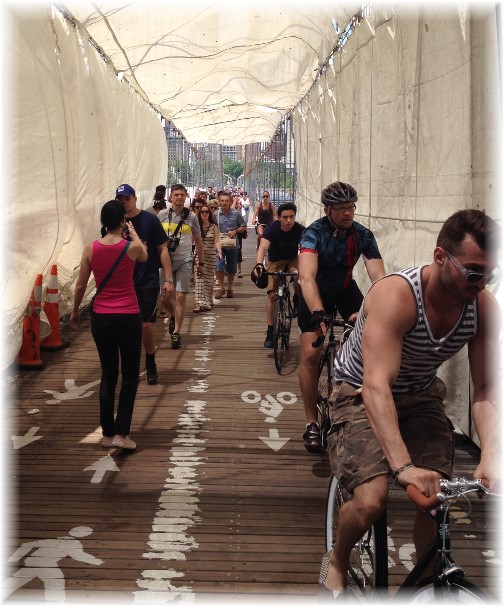 Brooklyn Bridge bike path 5/26/14)