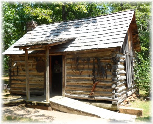 Cherokee log cabin used in late 1800's