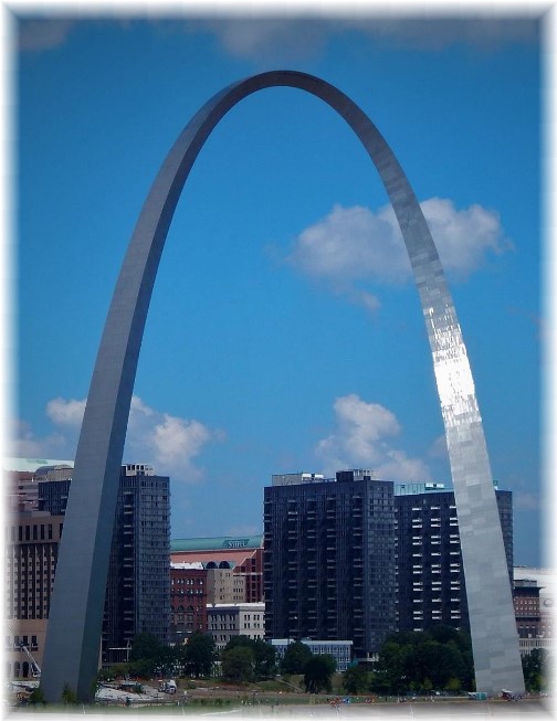 Gateway Arch, Saint Louis, MO 7-31-17
