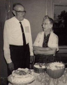 Photo of my grandparents, George and Nellie Mae Steincross