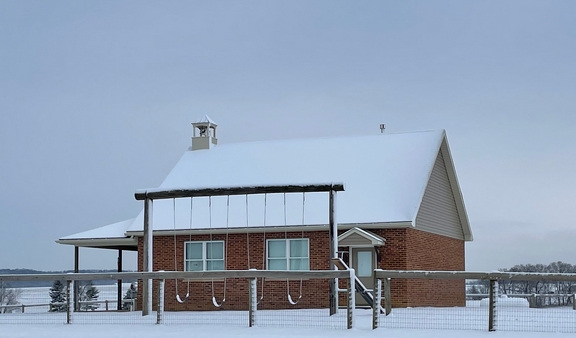 Scenic Ridge Amish school