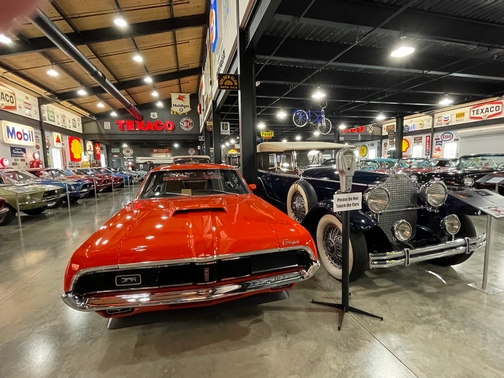 Barrys Car Barn, Intercourse, PA