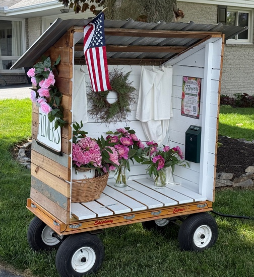 Kelly Road flower cart