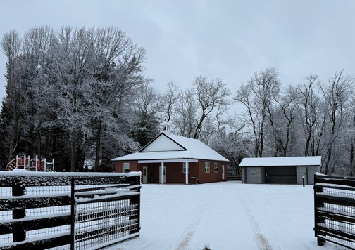 Grandview Heights Amish school in snow