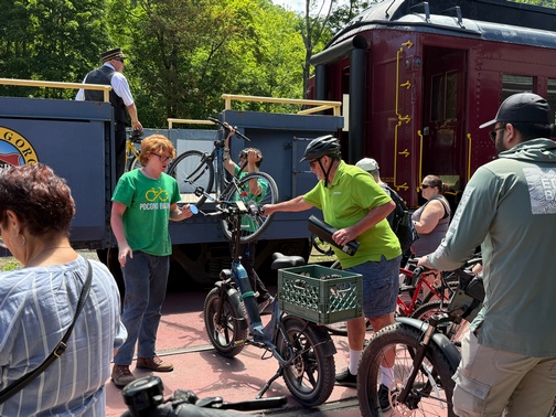 Loading bike train