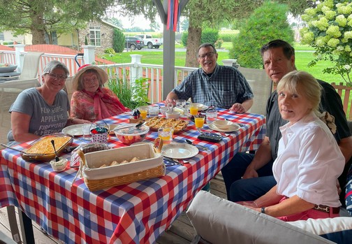 Bob and Laura Cook, Jeanette