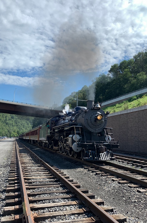 Steam engine 425 in Jim Thorpe