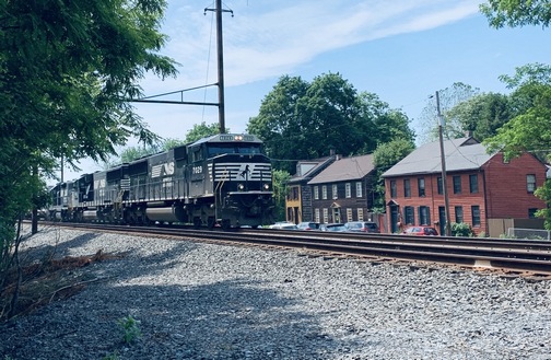 Train through Marietta, Lancaster County PA 6/3/20 (Click to enlarge)